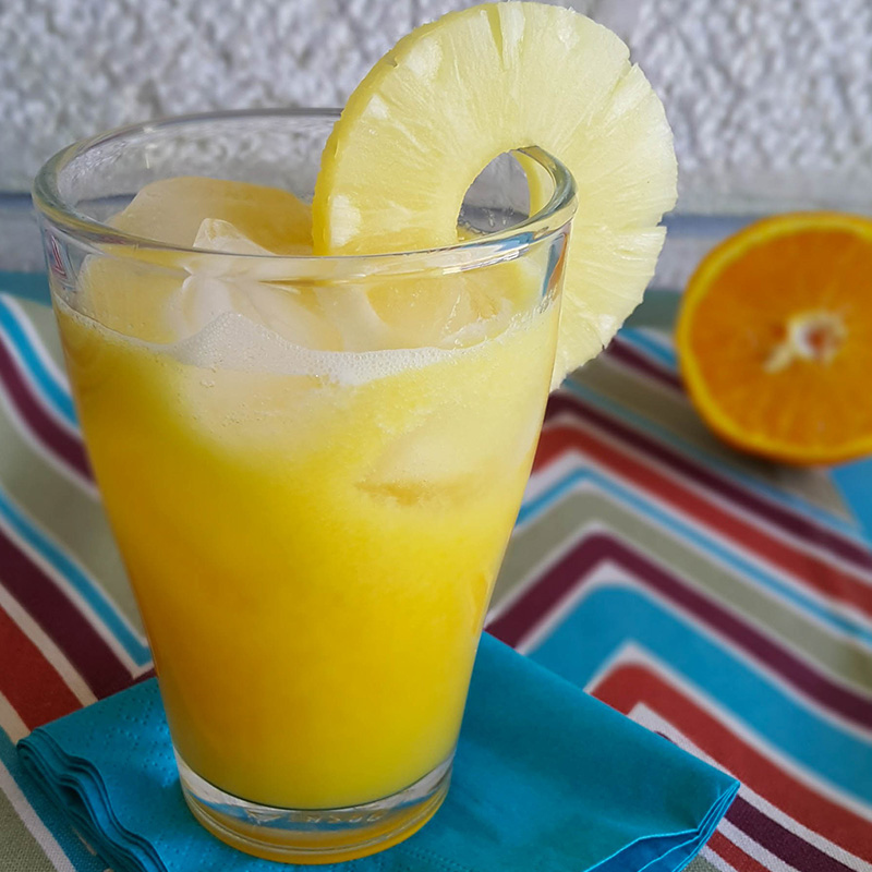طريقة عمل عصير الأناناس والبرتقال المنعش