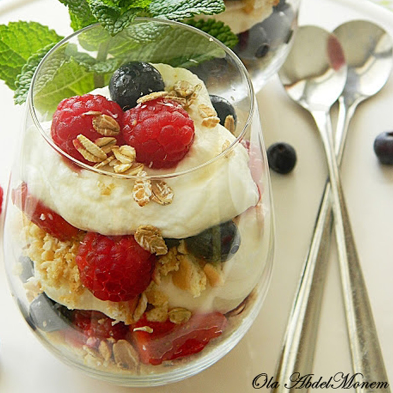 How to make delicious Berries Parfait?