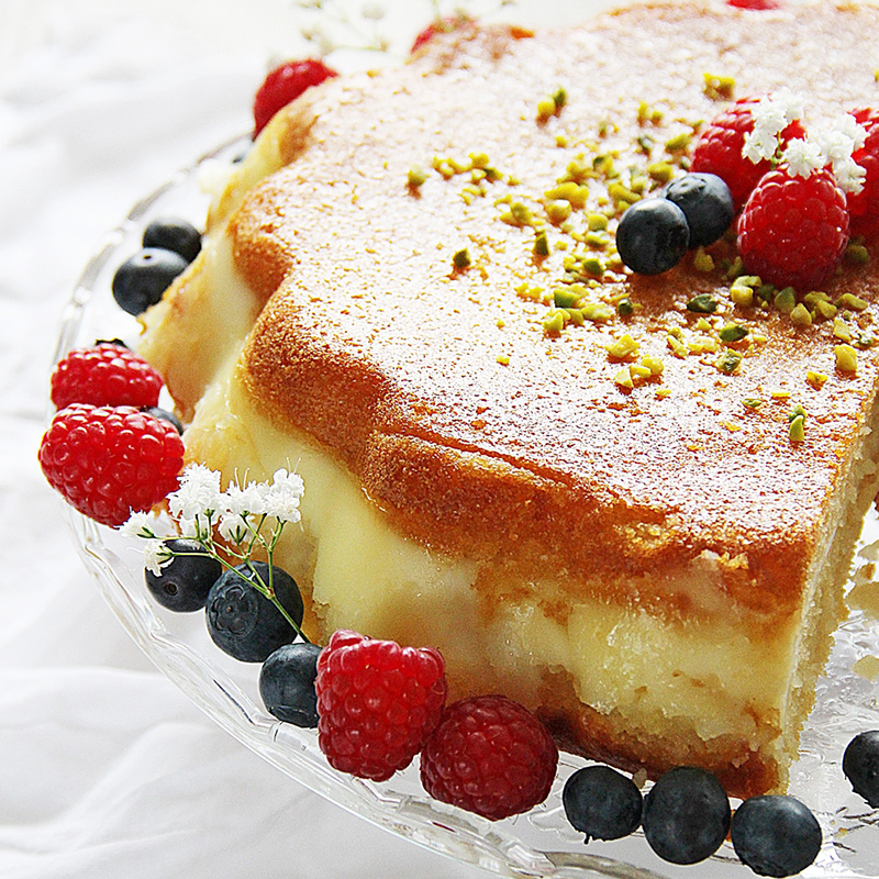 Delicious Semolina Cake filled with Cream