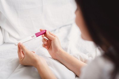 متى يظهر الحمل في تحليل البول في المنزل أو في السونار؟