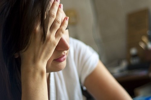10 أعراض وعلامات صحية تدل على ارتفاع التوتر في الجسم