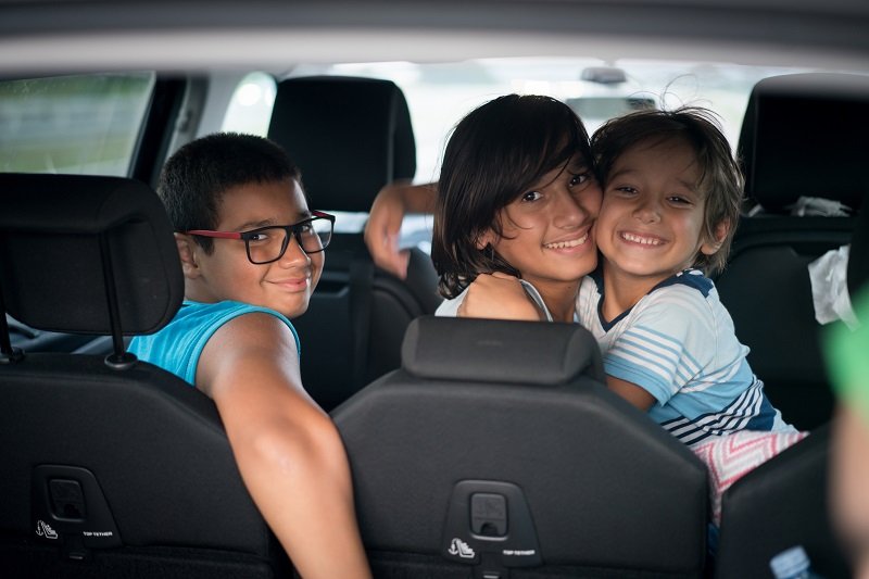 7 أفكار لتسلية أطفالك في السيارة لرحلات البر