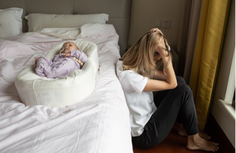 اكتئاب الأم ما بعد فطام الرضيع، ما لا تعرفينه عن هذه الحالة وأعراضها وأسبابها
