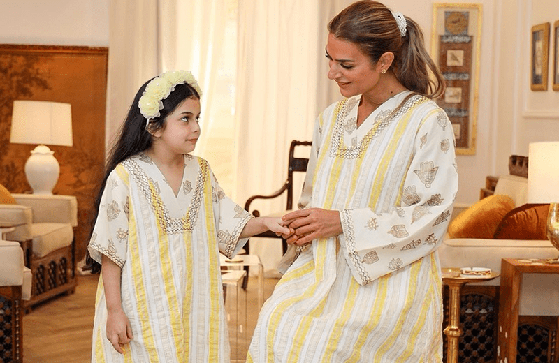 أزياء رمضانية أنيقة لك ولابنتك لعام 2022