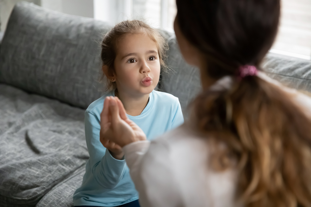 Er forsinket tale tegn på autisme?