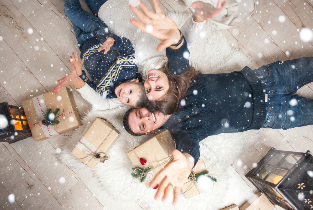10 أفكار لتقاليد عائلية جديدة لعيد الميلاد