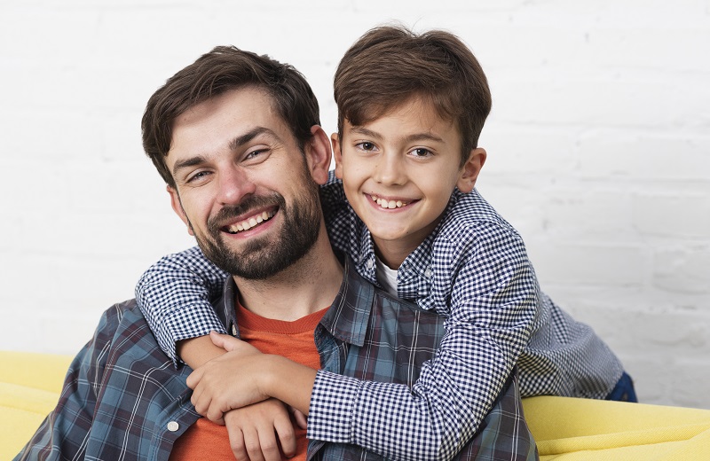 دراسة جديدة: الآباء هم أكثر سعادة من الأمهات