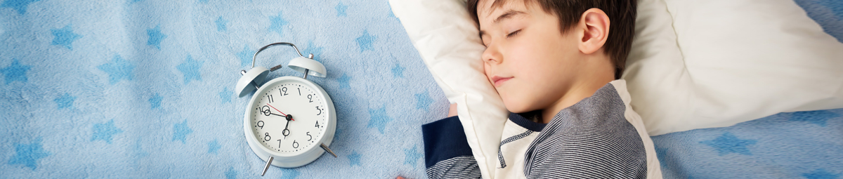 العودة إلى المدرسة: كيف تنظمين أوقات نوم طفلك