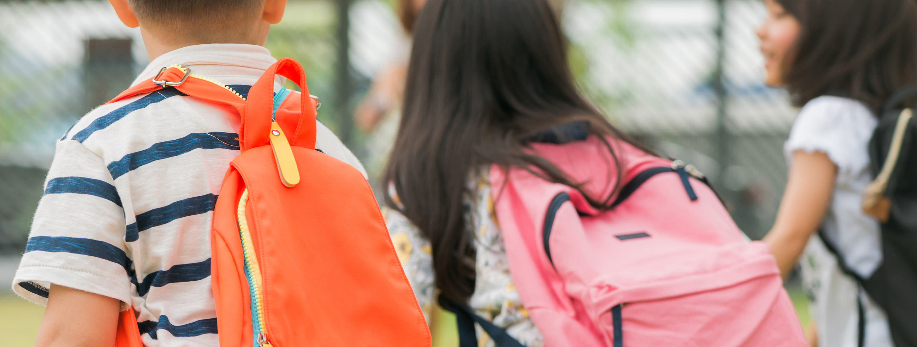 ٥ حقائق تثير القلق عن الحقائب المدرسية للأطفال