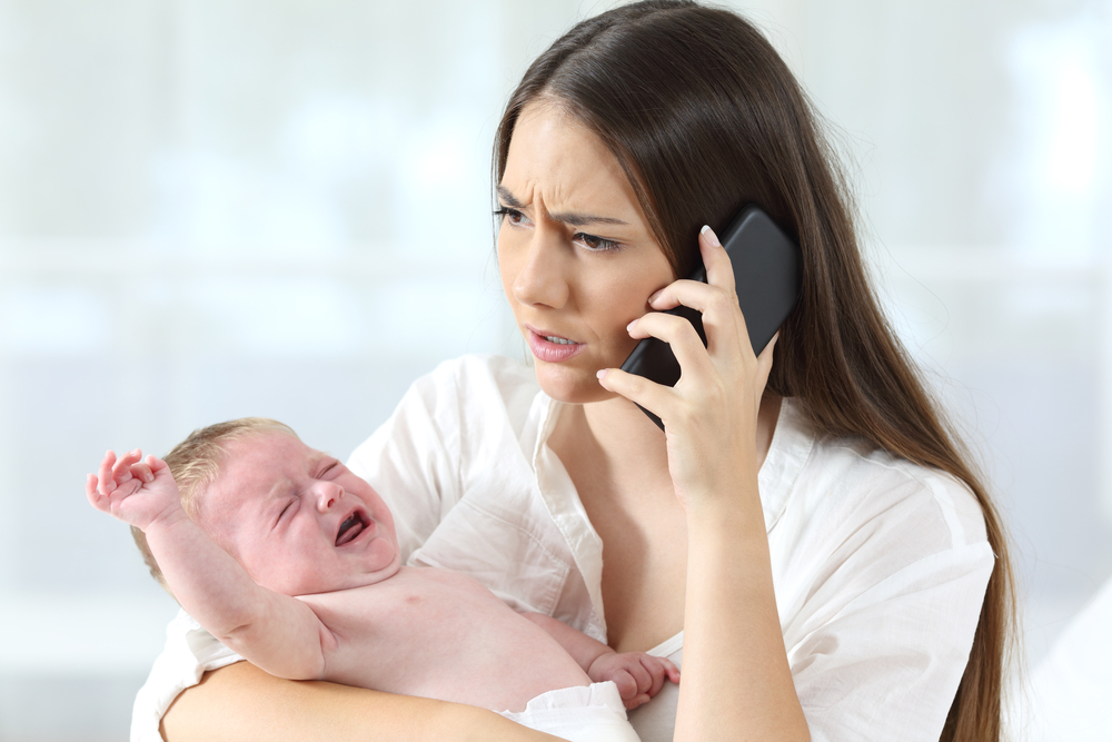 قلق ما بعد الولادة: كيف يحدث وما هي أعراضه؟