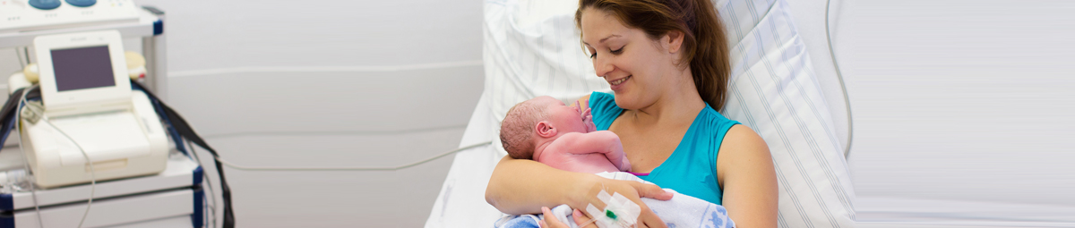 الأم الجديدة: معلومات تحتاجينها لرعاية نفسك بعد الولادة