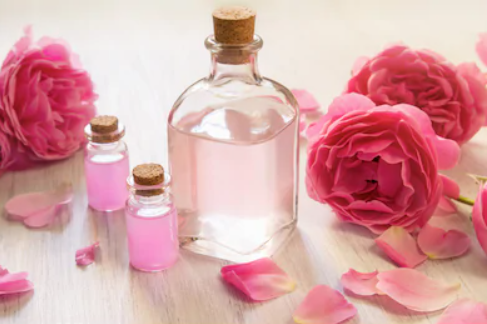 Ways to use rosewater in your beauty routine