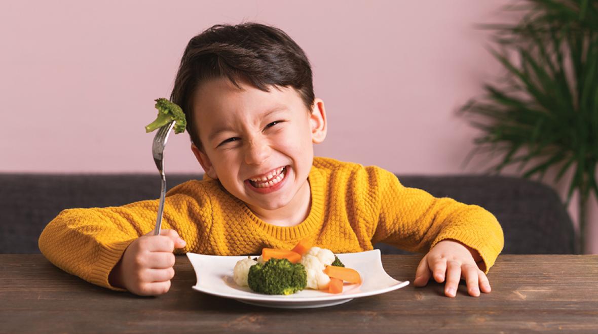 7 Ways to trick your kids into eating food.