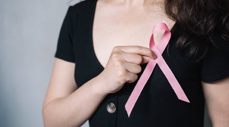 6 علامات غير شائعة لسرطان الثدي