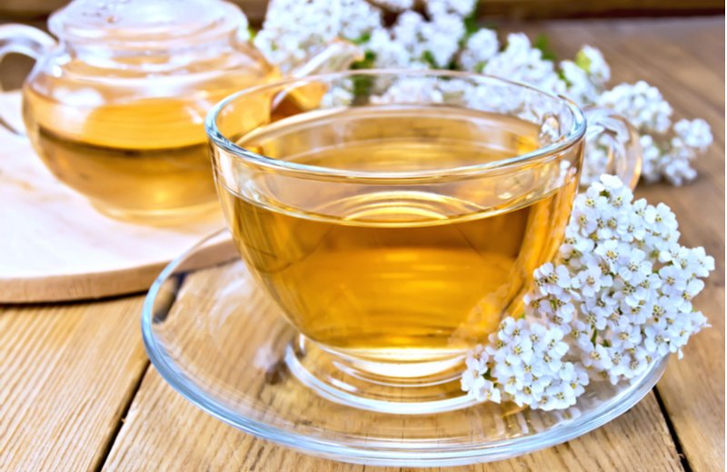 5 فوائد واستخدامات لشاي أوراق اليارو