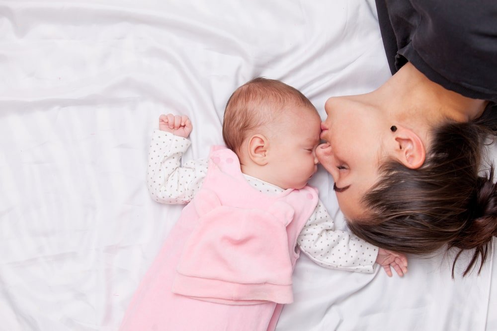 6 Tips to help you survive the first 6 weeks with a newborn