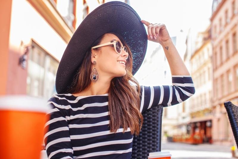 a girl wearing a hat 