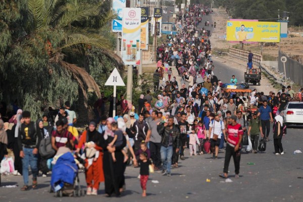 displaced families in gaza from north to south